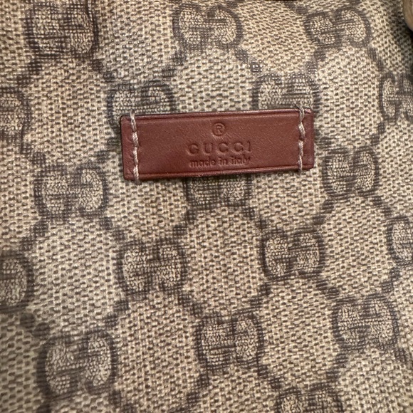 Authentic Gucci satchel. Like new. - Picture 11 of 11